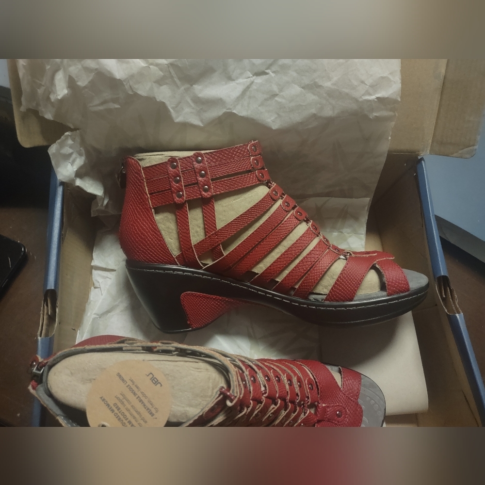 Jambu red snakeskin sandals sz 9.5 - Picture 1 of 5